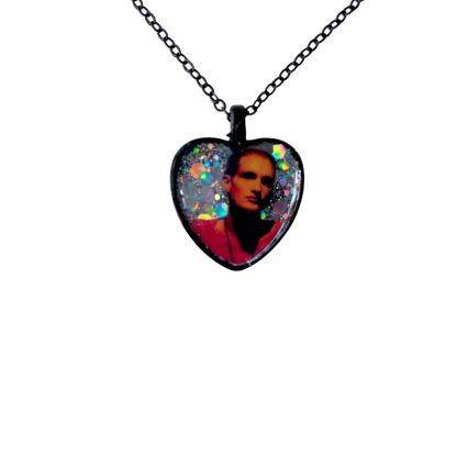 Collar de Layne Staley - Colgante en Forma de Corazón Inspirado en Alice in Chains con Fondo de Purpurina Holográfica - Regalo para Fans