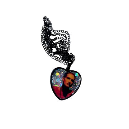 Collar de Layne Staley - Colgante en Forma de Corazón Inspirado en Alice in Chains con Fondo de Purpurina Holográfica - Regalo para Fans